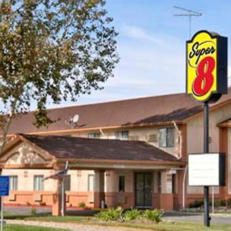 Super 8 By Wyndham Willows Luaran gambar