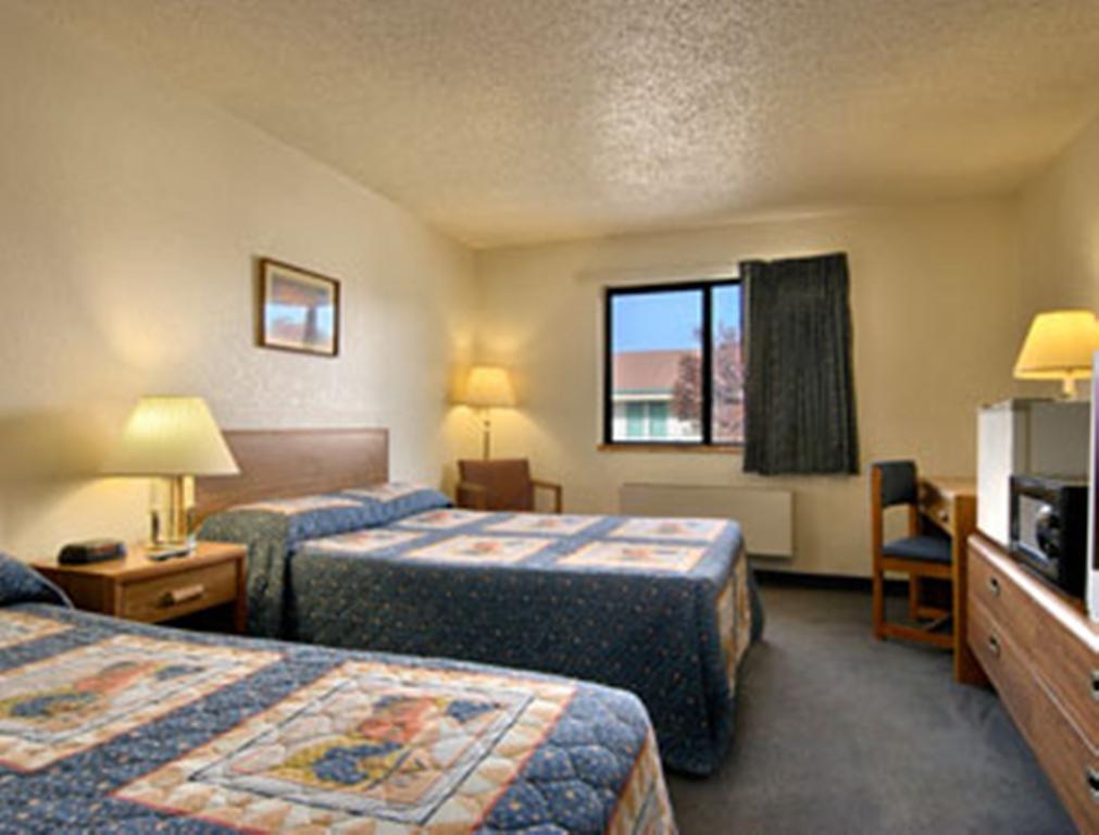 Super 8 By Wyndham Willows Bilik gambar